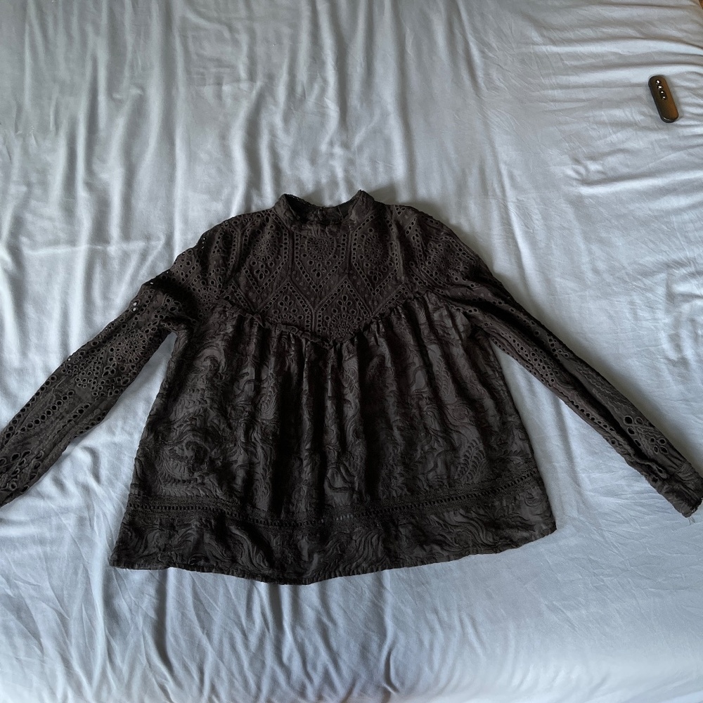 Long sleeve black top
